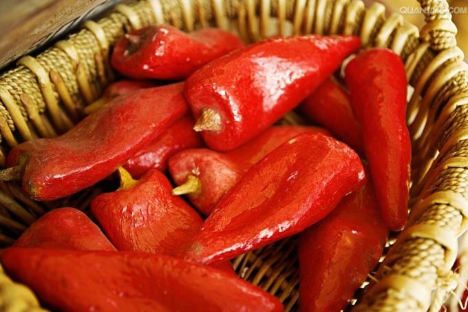 Neihuangの工場農産物は赤く甘いパプリカの唐辛子の水分を取り除いた