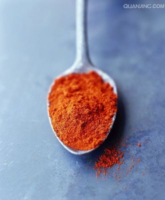 Organic Chilli Pepper Powder with Mild Heat Level (0-100 SHU) for Authentic Chinese Cuisine and No Known Allergens