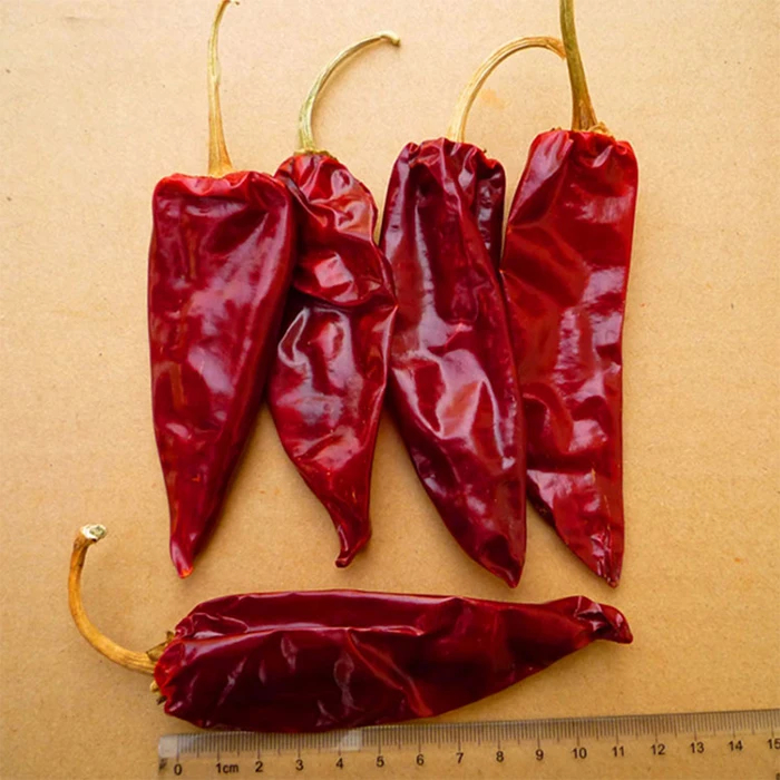 強い辛口のチリ味 イードゥーチリ 乾燥した冷たい場所 味のある成分とチリ成分を保存する